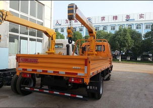 藍(lán)牌隨車吊價(jià)格、廠家、配置及圖片全解析